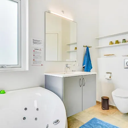Beautiful In Sydals With Kitchen Nedre Lysabild